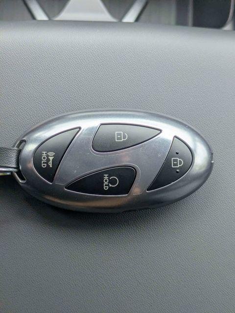 New 2026 Blue Hyundai SEL FWD image 33