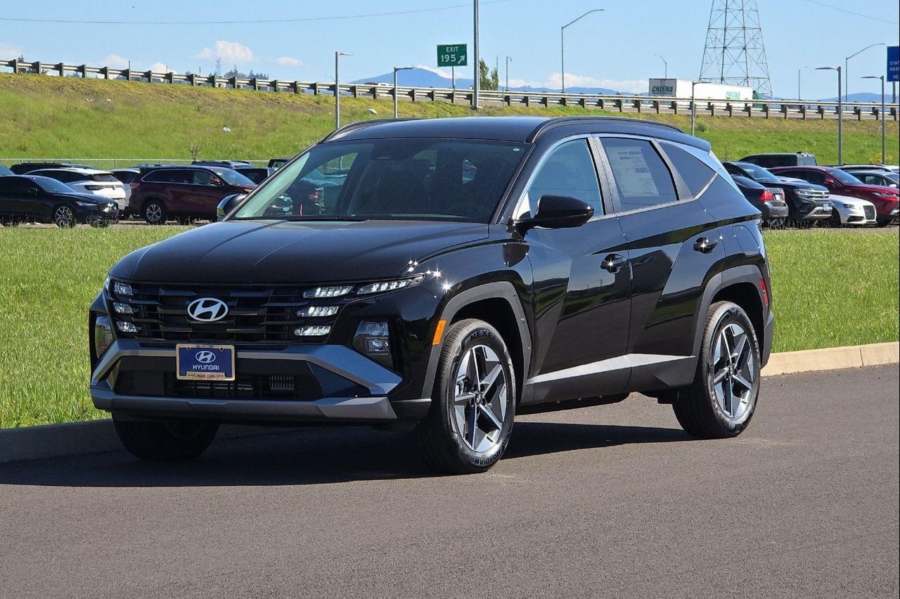 New 2026 Black Hyundai SEL image 7