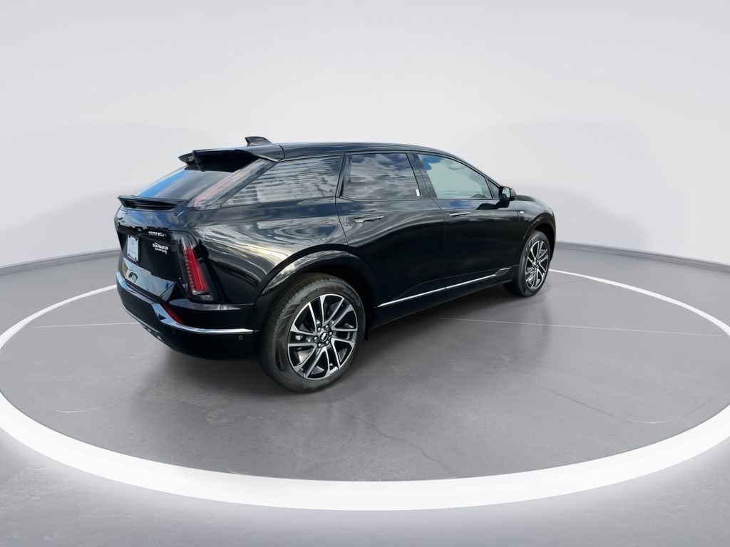 2026 Cadillac OPTIQ Sport - Photo 8
