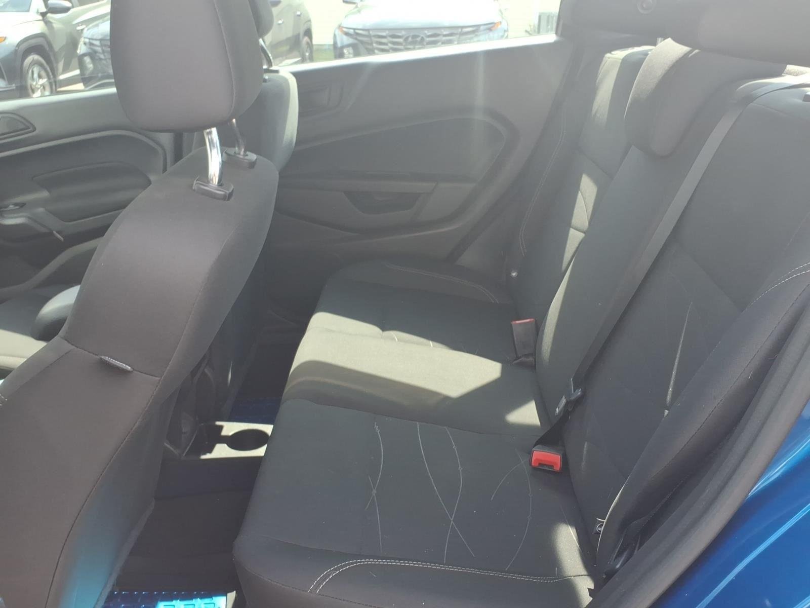 Used 2019 Lightning Blue Ford SE image 17