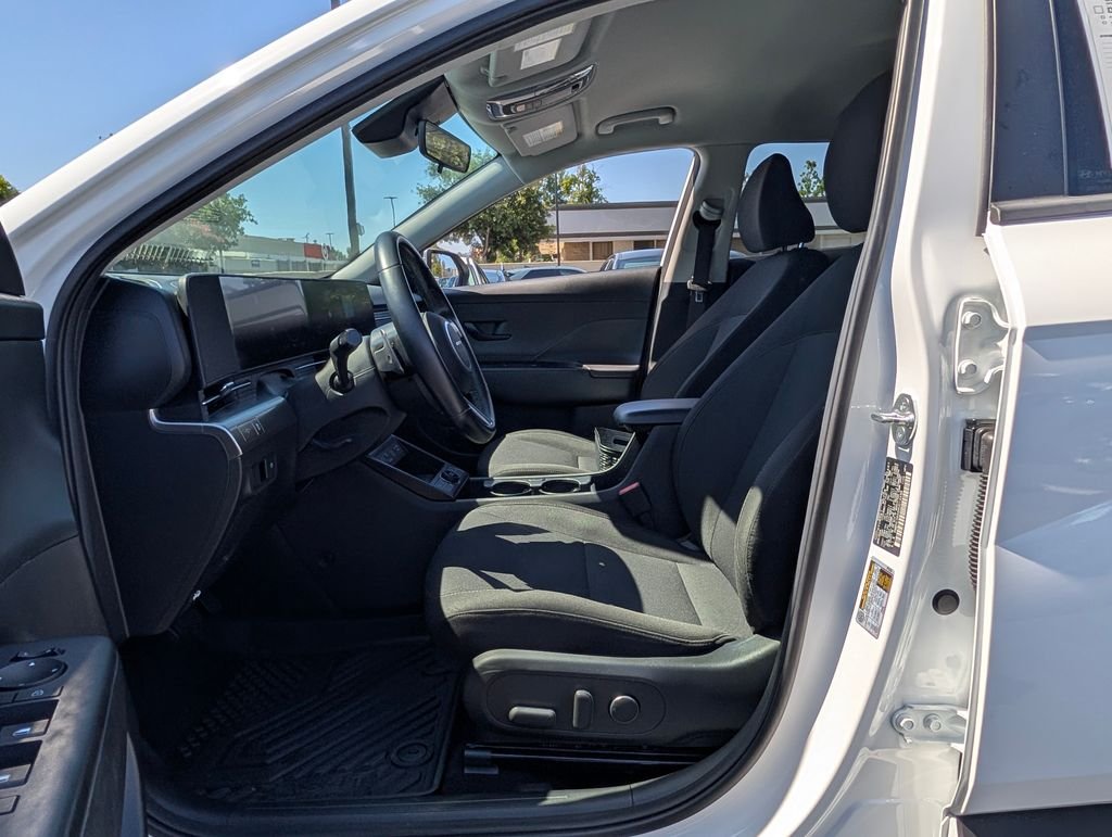 2024 Hyundai Kona EV SEL - Photo 11