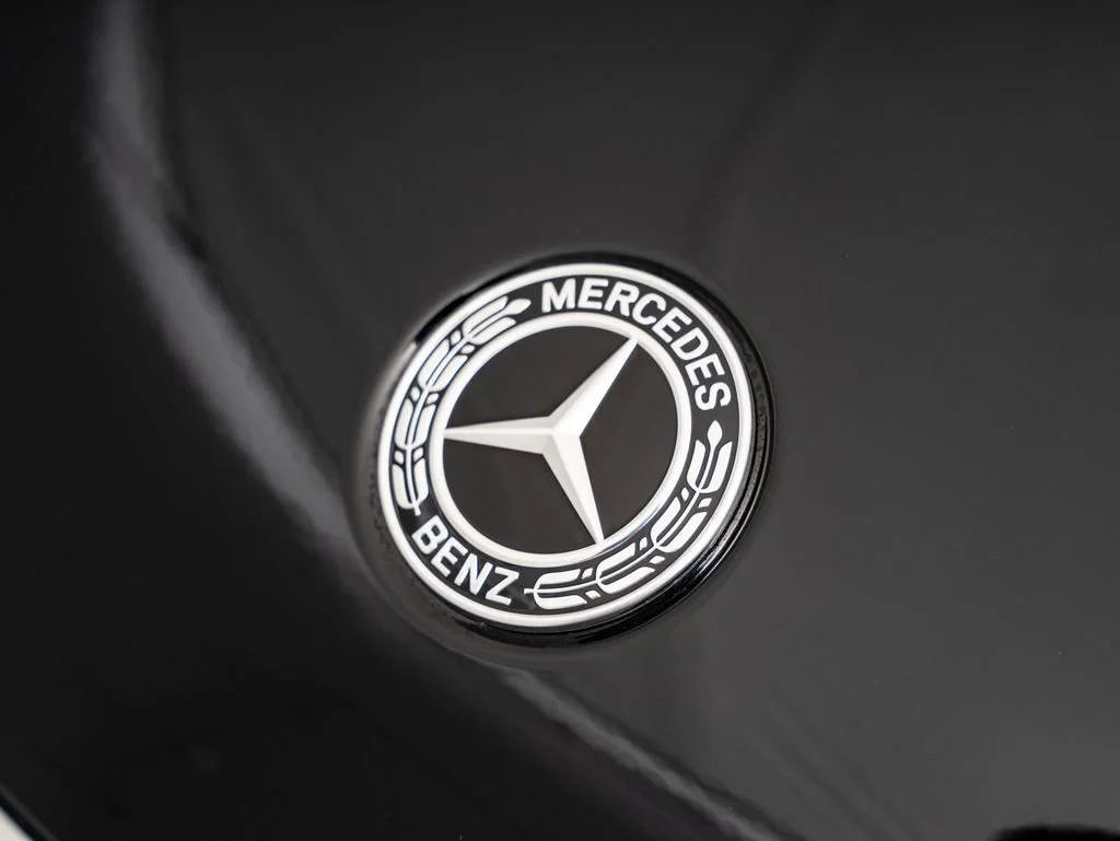 New 2026 Black Mercedes-Benz GLC 300 image 17