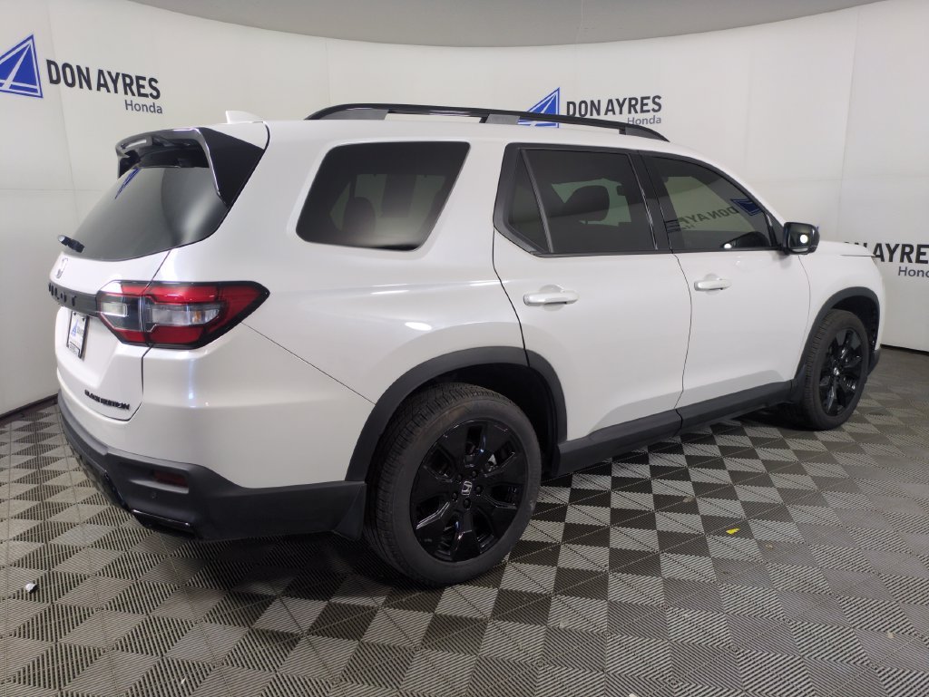 2026 Honda Pilot Black Edition - Photo 9