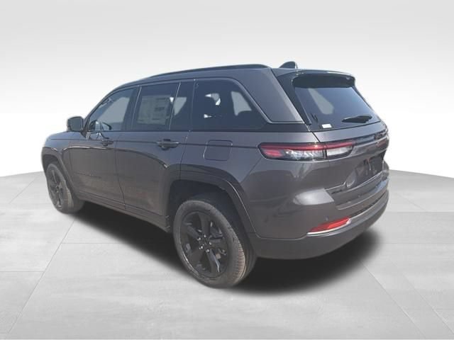 New 2026 Baltic Gray Metallic Clearcoat Jeep Limited image 5