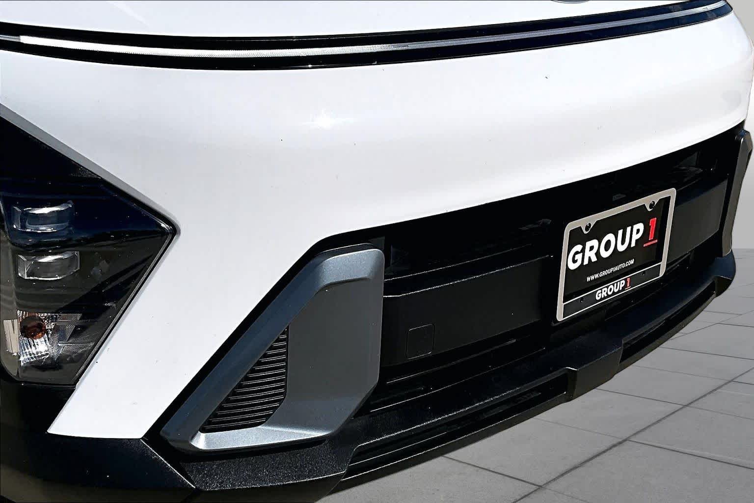 Certified Used 2025 Atlas White Hyundai SEL image 30