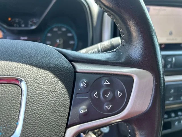 Used 2019 White GMC Denali image 19