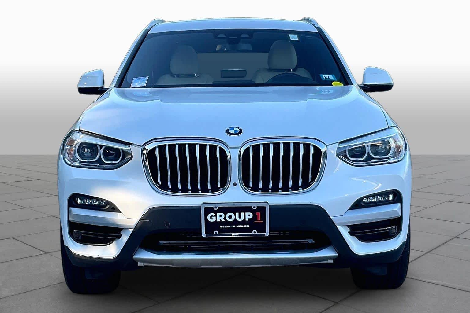 Used 2021 Mineral White Metallic BMW xDrive30e image 3