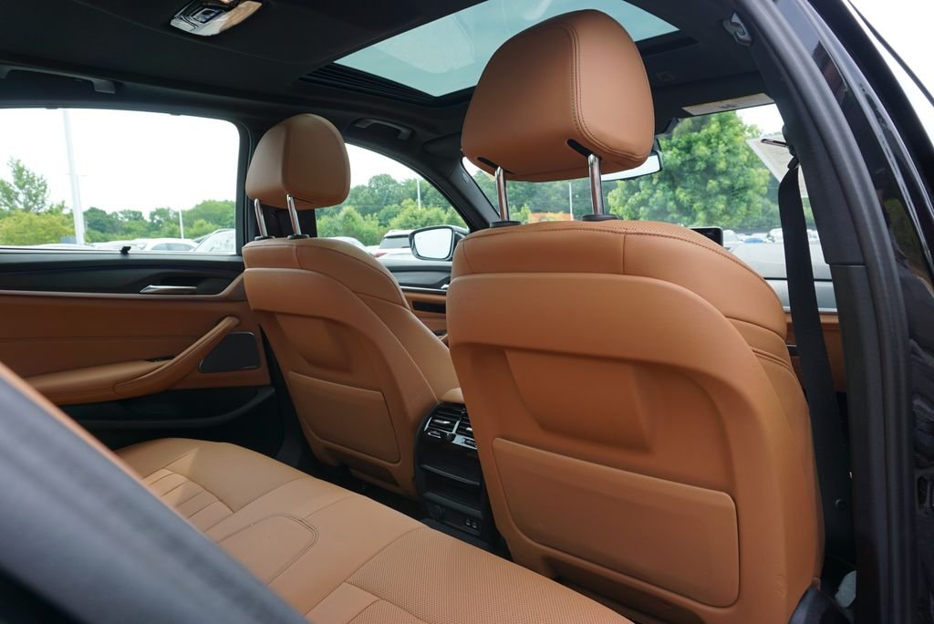 Used 2023 Black Sapphire Metallic BMW 530i xDrive image 52