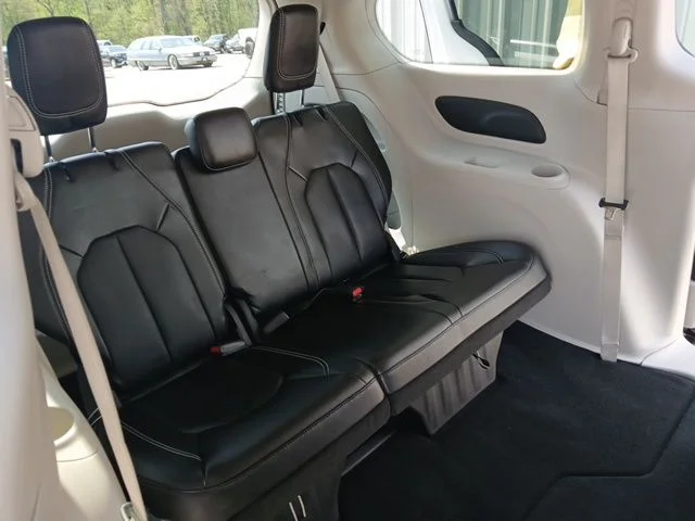 Used 2024 White Chrysler Touring L image 12