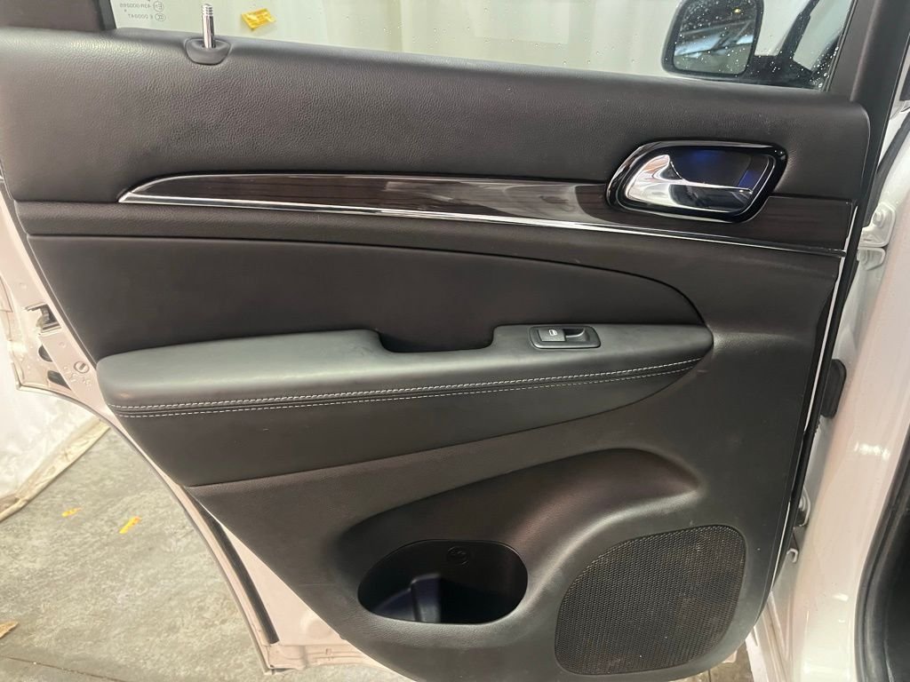 2019 Jeep Grand Cherokee Overland - Photo 23