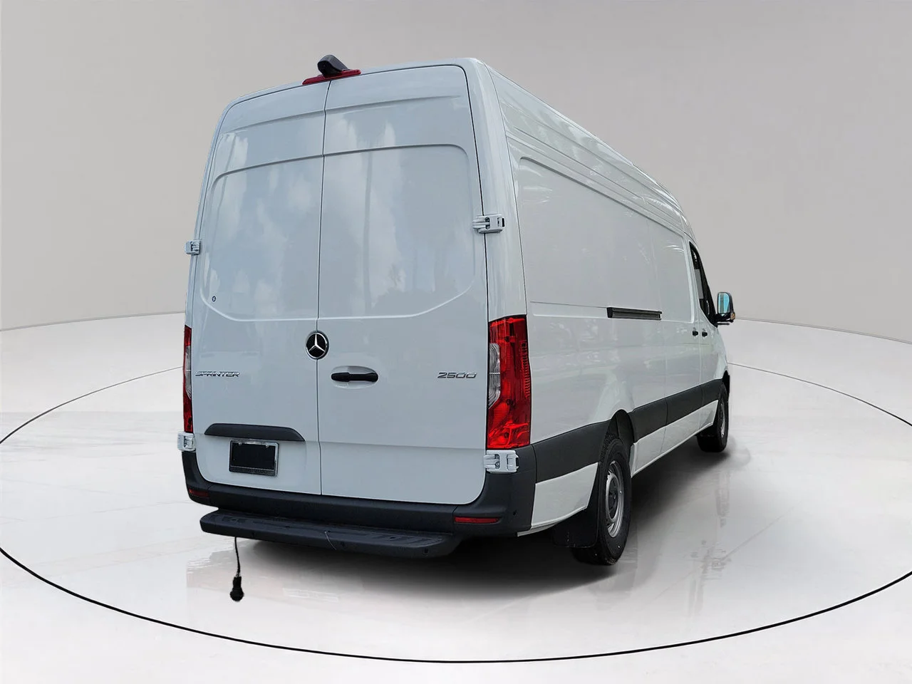 New 2026 Arctic+White Mercedes-Benz Cargo 170 WB image 4