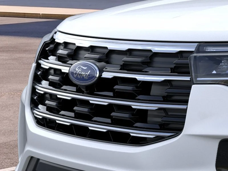 New 2026 Star White Metallic Tri-Coat Ford Active image 17