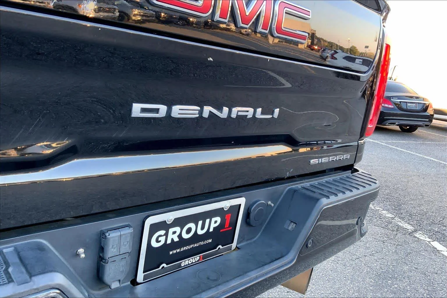 Used 2021 Ebony Twilight Metallic GMC Denali image 28