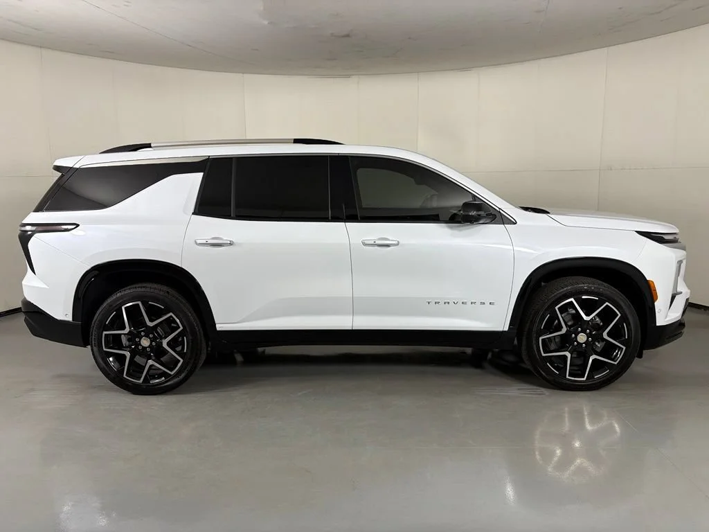 2026 Chevrolet Traverse High Country - Photo 11