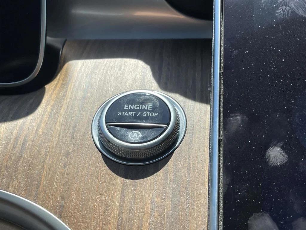 2023 Mercedes-Benz C-Class Sedan C 300 - Photo 28