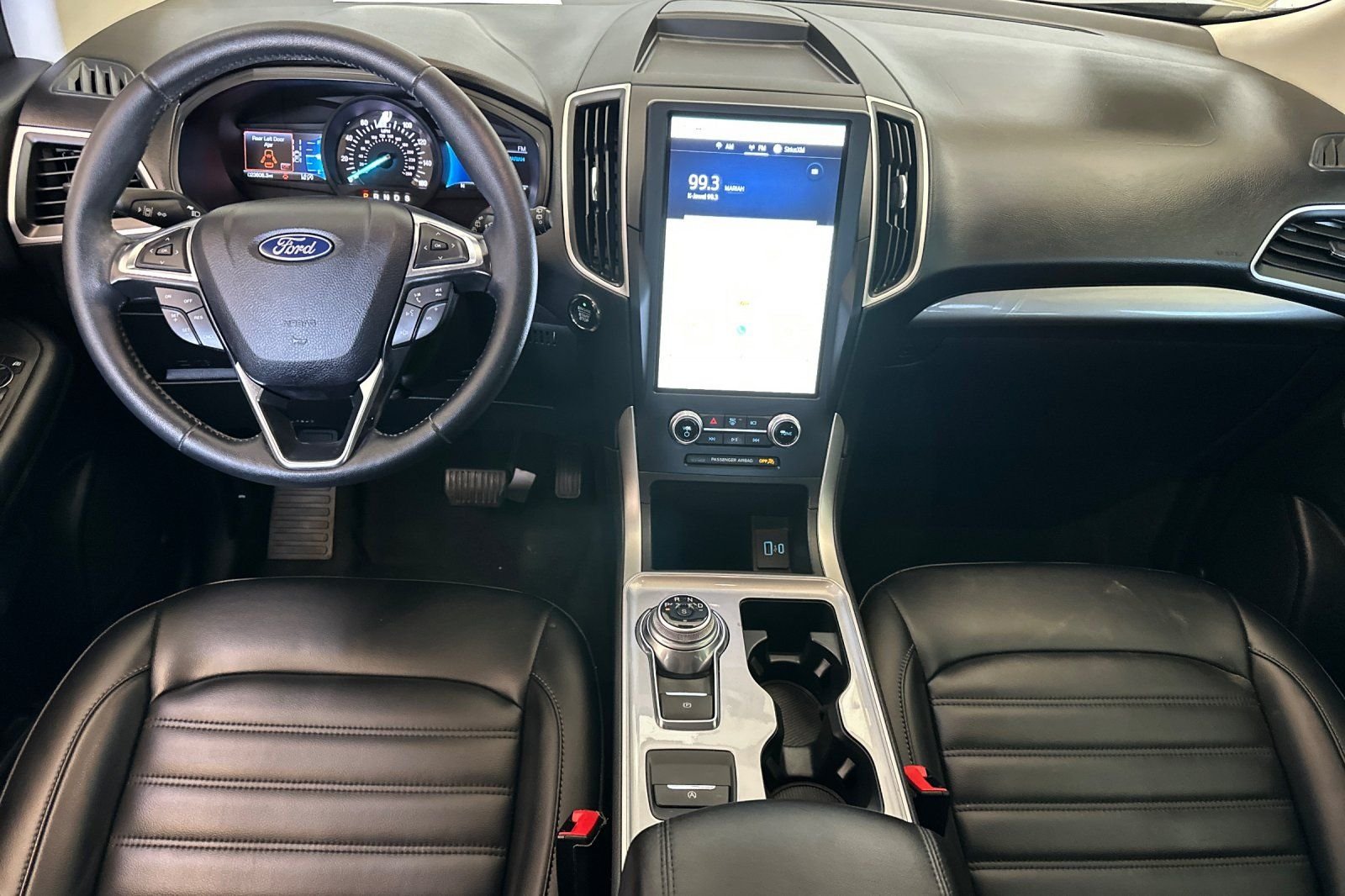 Used 2024 Gray Ford SEL image 13