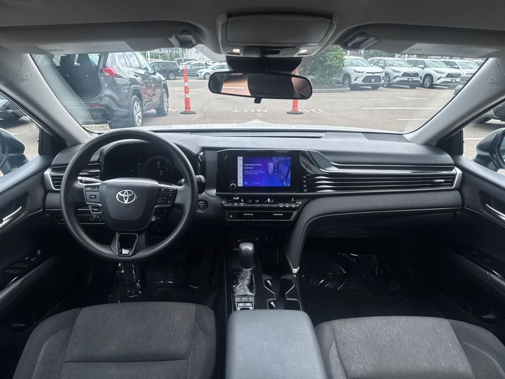 Used 2025 White Toyota LE image 10
