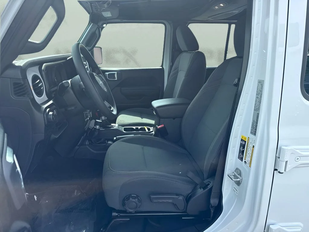 Used 2025 White Jeep Sport image 9