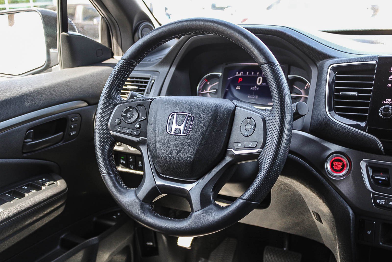 2025 Honda Passport EX-L - Photo 16