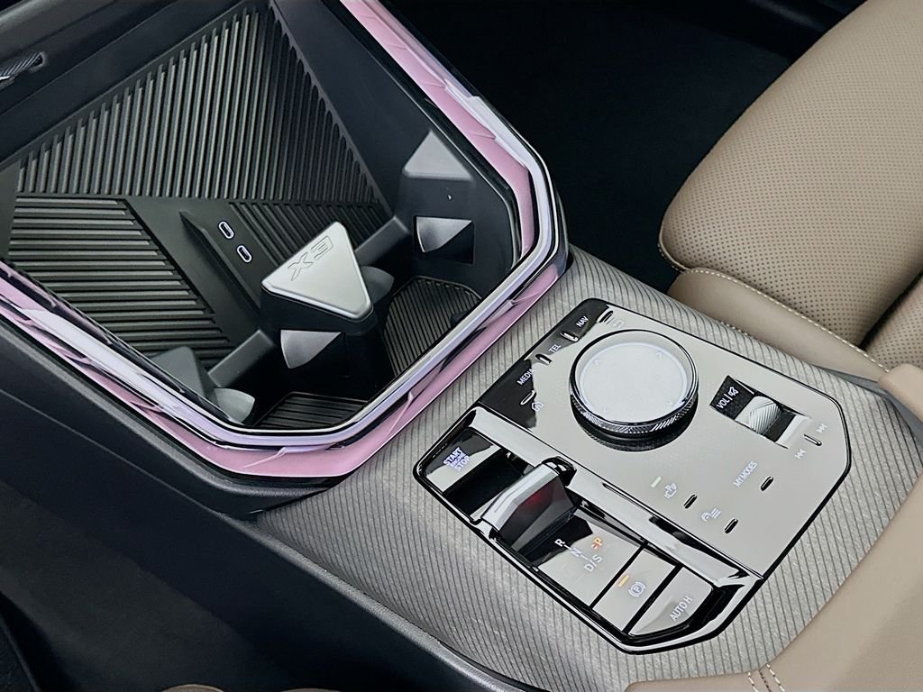 New 2026 Dune Grey Metallic BMW 30 xDrive image 15