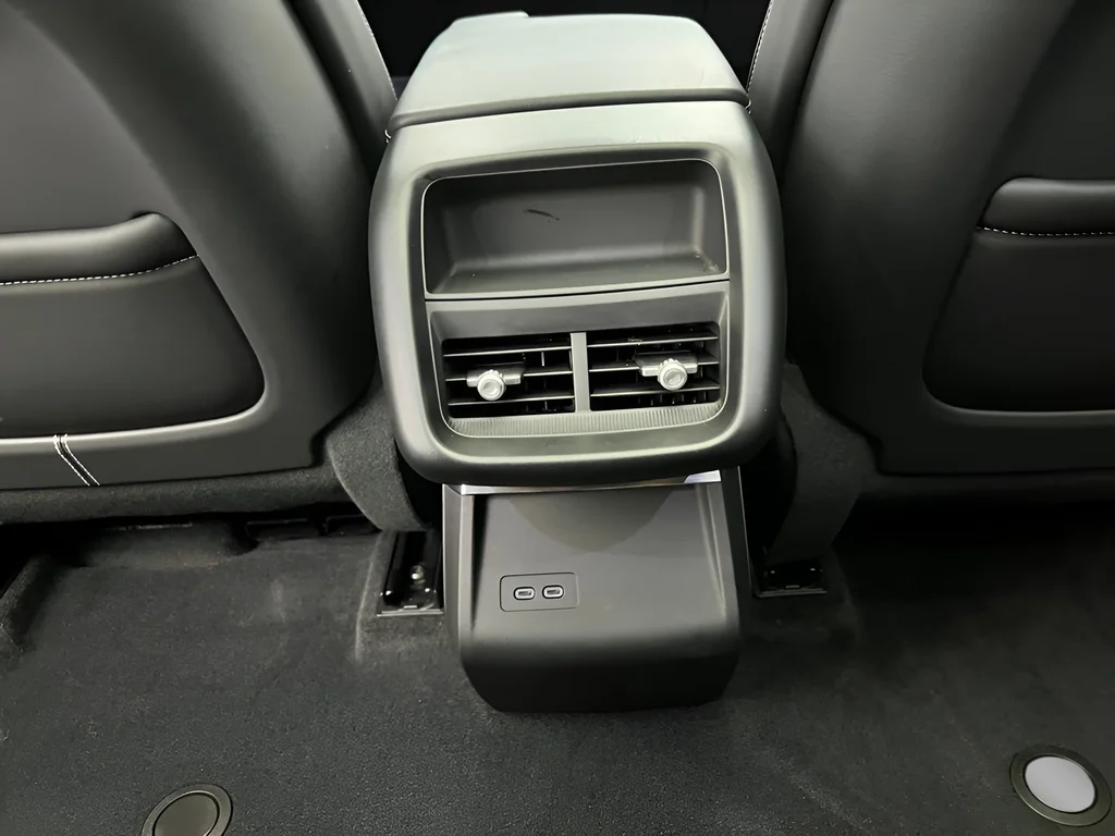 Used 2024 Silver Metallic Cadillac Tech image 27