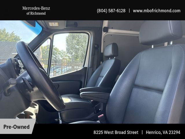 Used 2023 White Mercedes-Benz Cargo 144 WB image 16