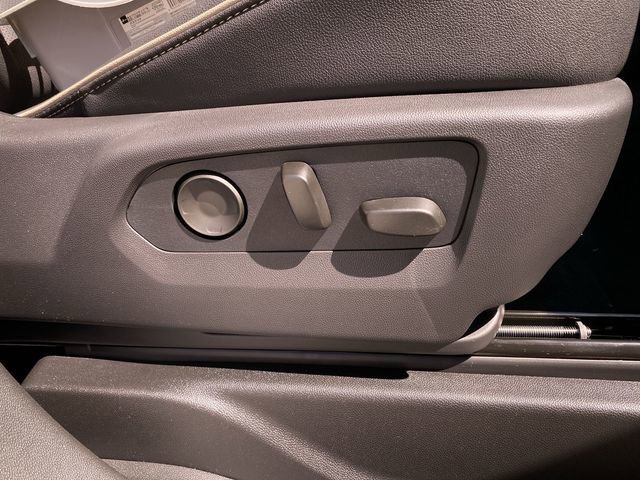2026 Chevrolet Suburban Premier - Photo 45