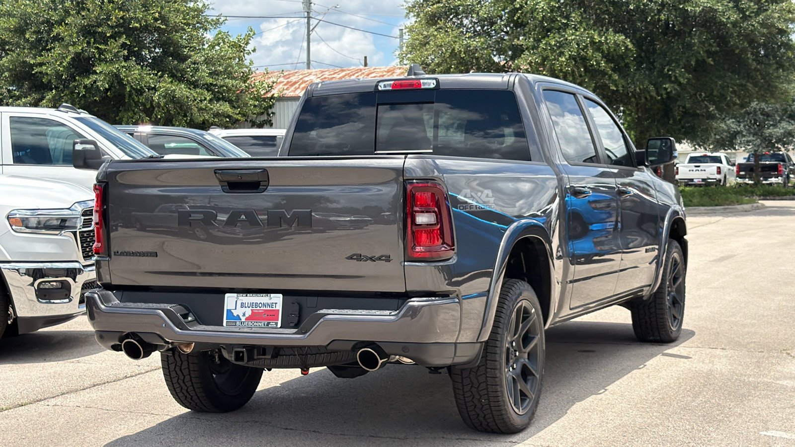 New 2026 Granite Crystal Metallic Clear-Coat Exterior Paint RAM Laramie image 5