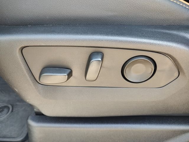 2024 GMC Yukon AT4 - Photo 27