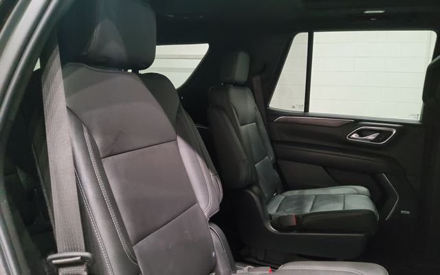 Used 2022 Black Chevrolet Z71 image 20