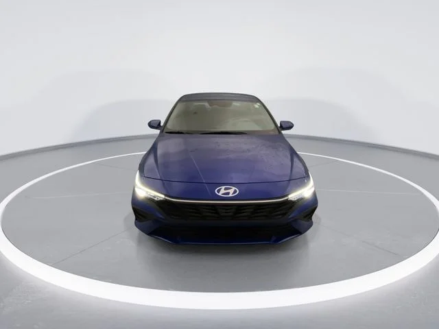 Used 2025 Blue Hyundai SE image 9