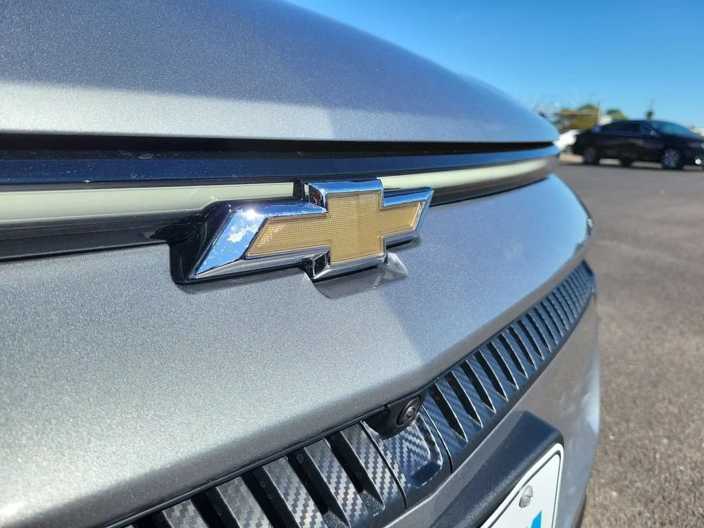 New 2026 Sterling Gray Metallic Chevrolet LT image 31
