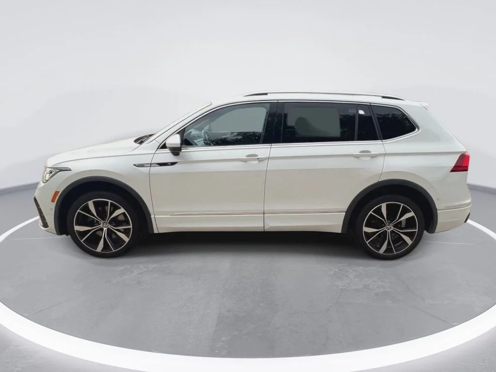 Used 2023 White Volkswagen 2.0T SEL R-Line image 5