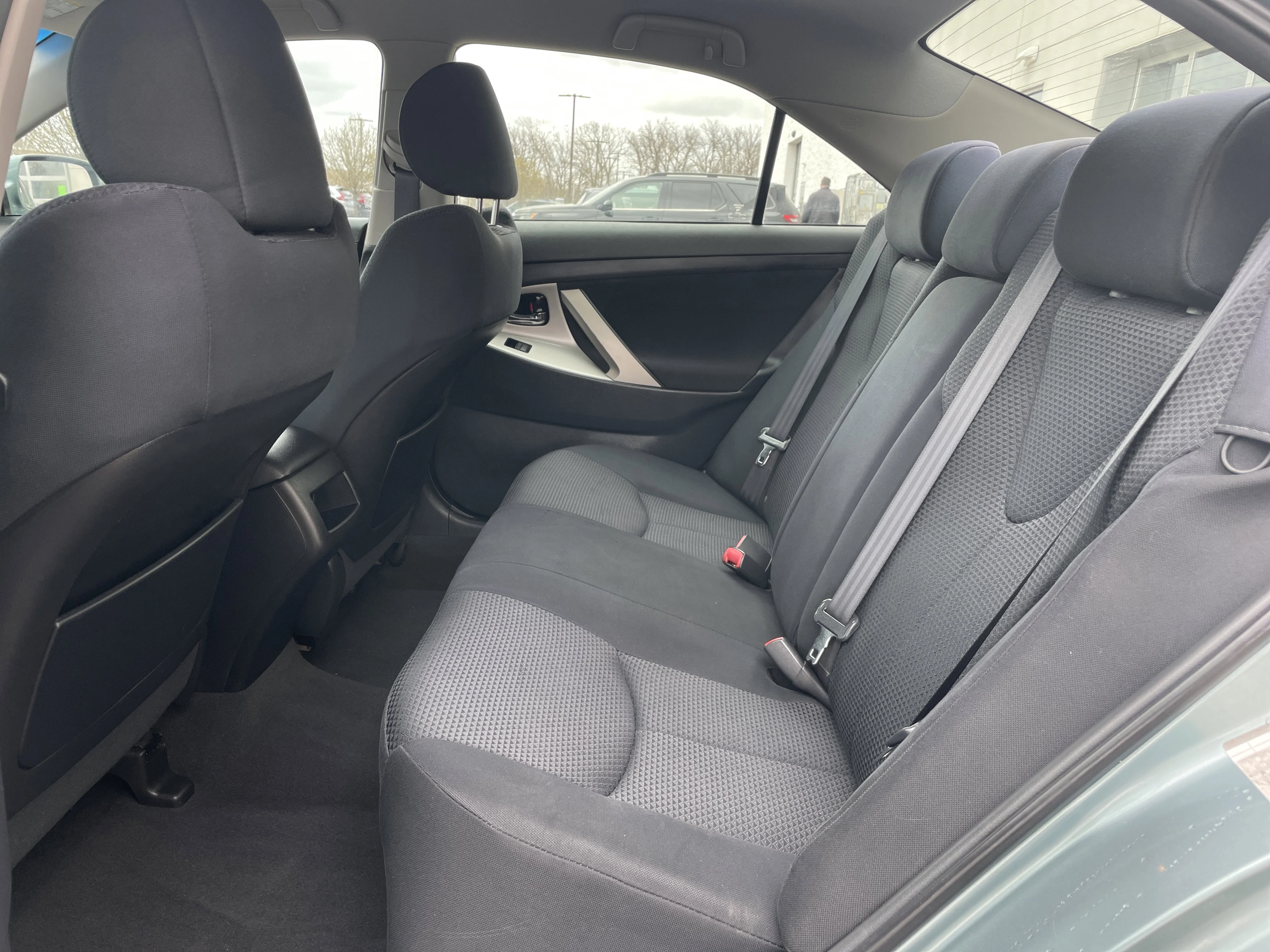 Used 2007 Aloe Green Metallic Toyota SE image 11