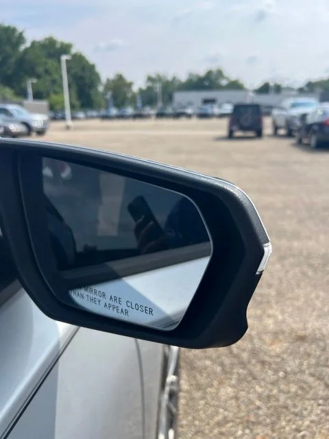 Used 2019 Silver GMC Denali image 11