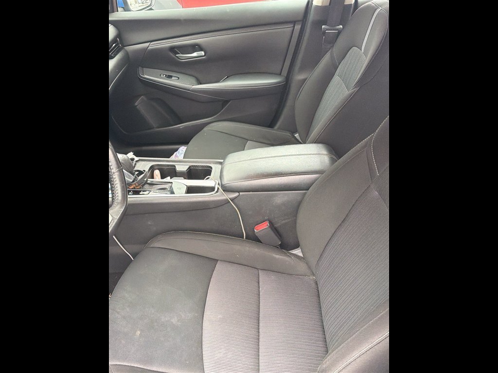 Used 2022 Blue Nissan SV image 5