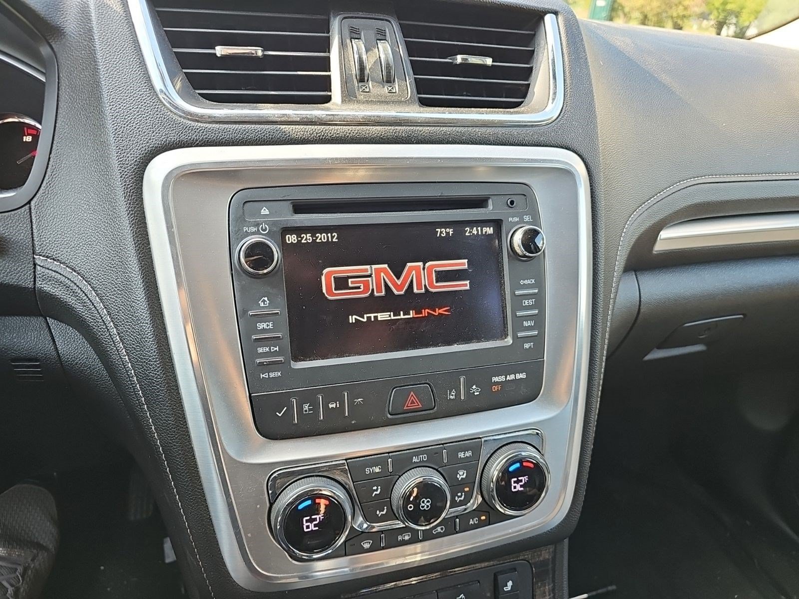 Used 2017 Quicksilver Metallic GMC Limited image 19