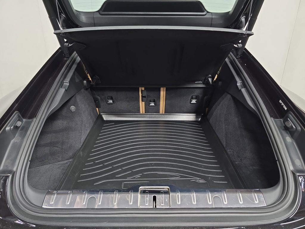 Used 2023 Black Porsche  image 25