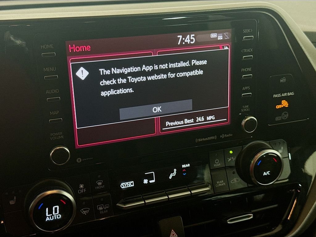 Used 2022 Ruby Flare Pearl Toyota XLE image 14