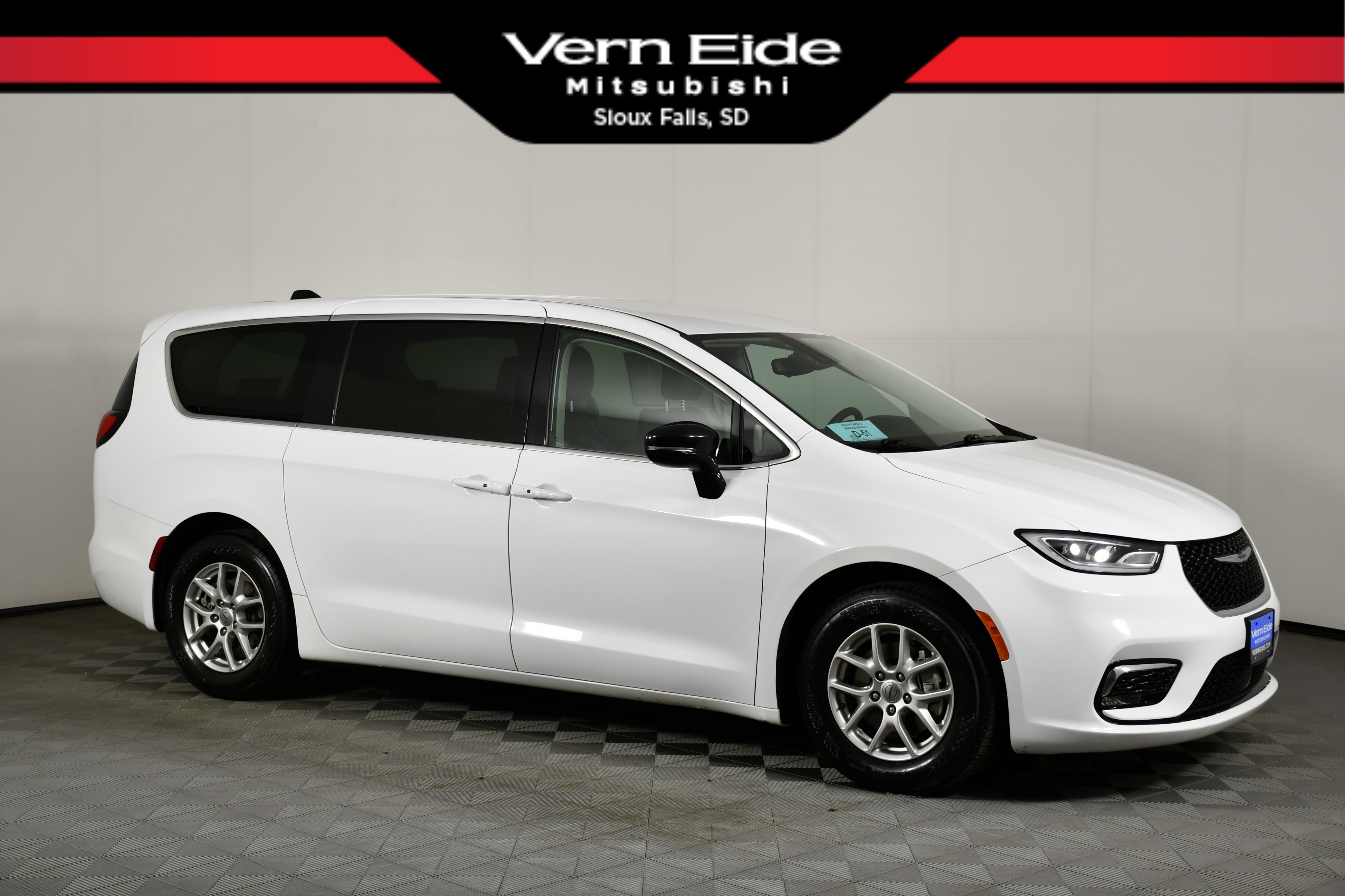 2024 Chrysler Pacifica