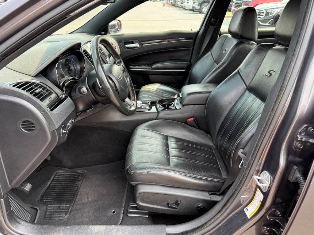 Used 2019 Gray Chrysler S image 12
