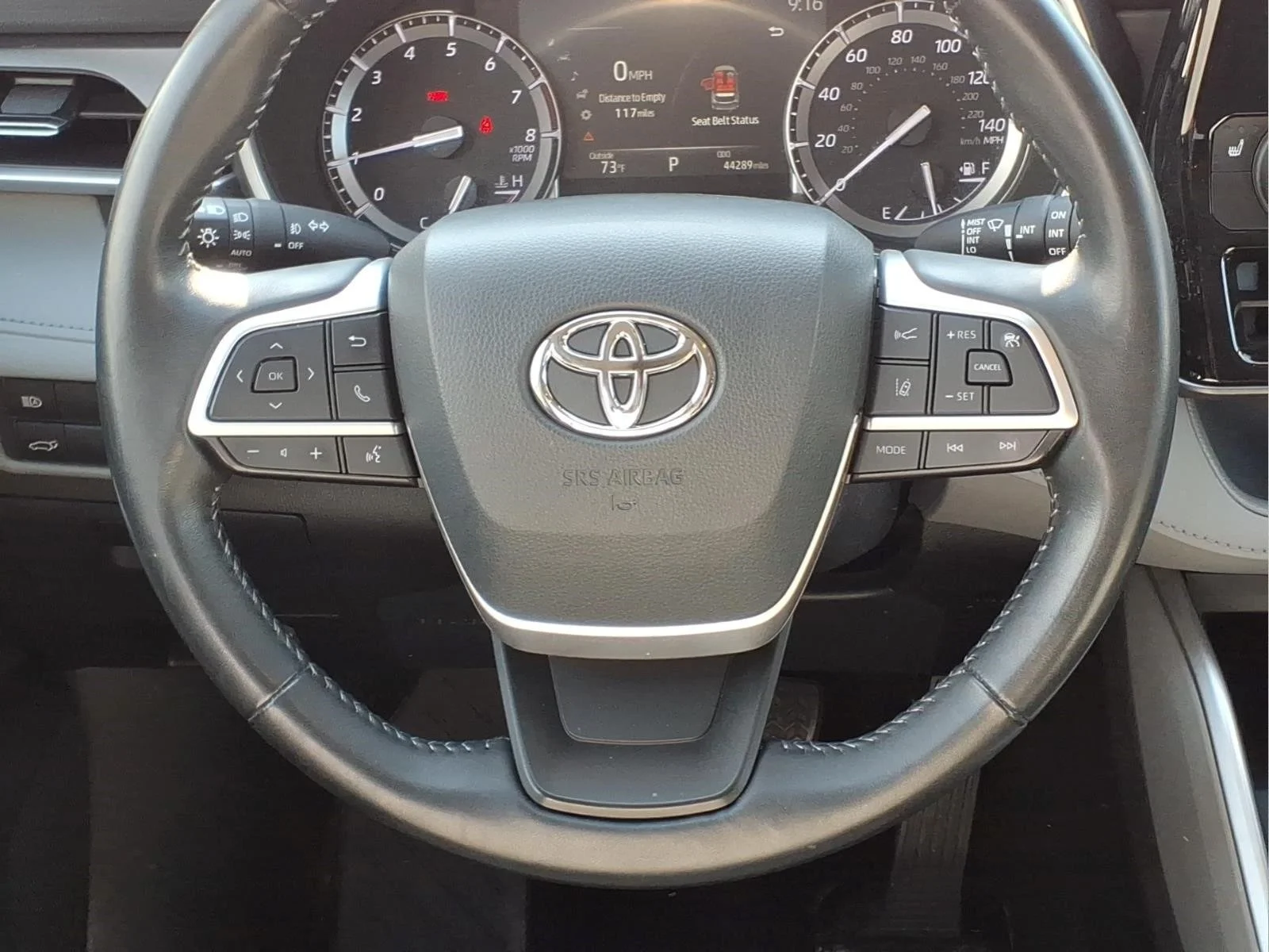 Certified Used 2022  Toyota XLE image 14