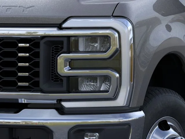 New 2026 Ford F-350SD Lariat