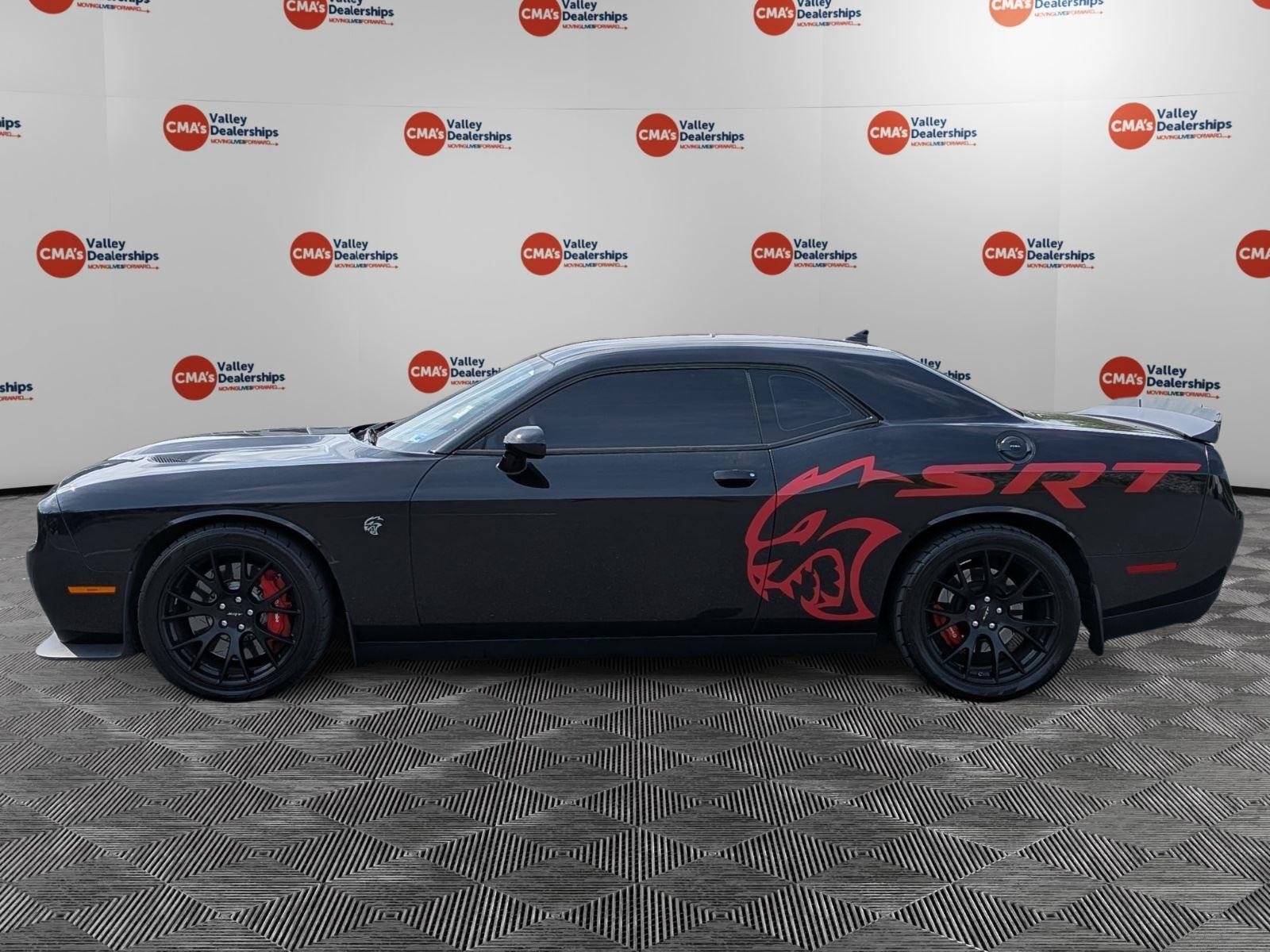 Used 2015 Phantom Black Tri-Coat Pearl Dodge SRT Hellcat image 8