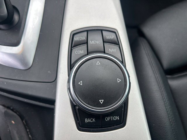 Used 2017 Black BMW 320i xDrive image 11