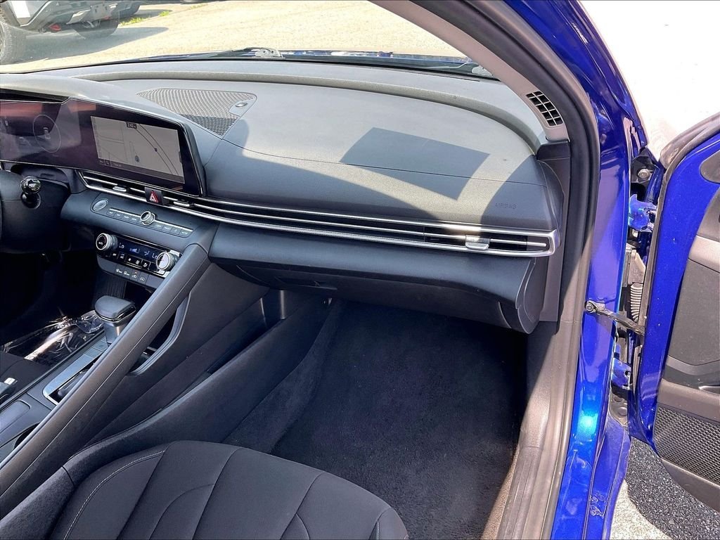 Used 2024 Intense Blue Hyundai SEL image 12