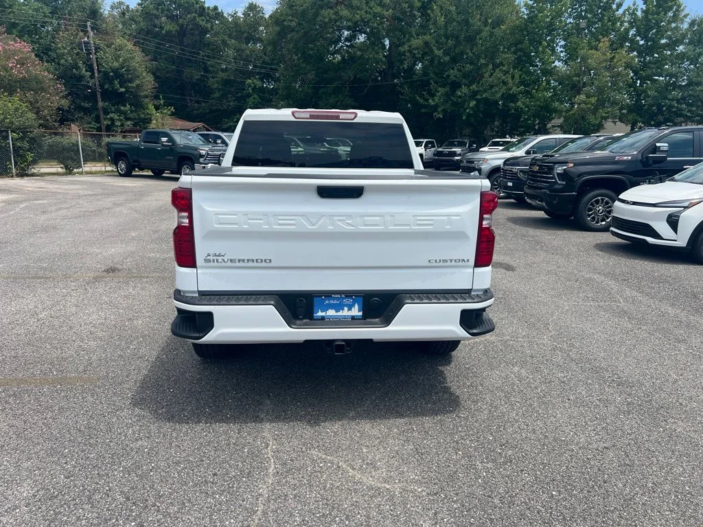 New 2026 Summit White Chevrolet Custom image 4