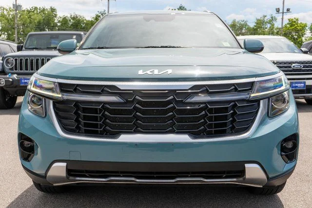 Used 2024 Blue Kia EX image 3