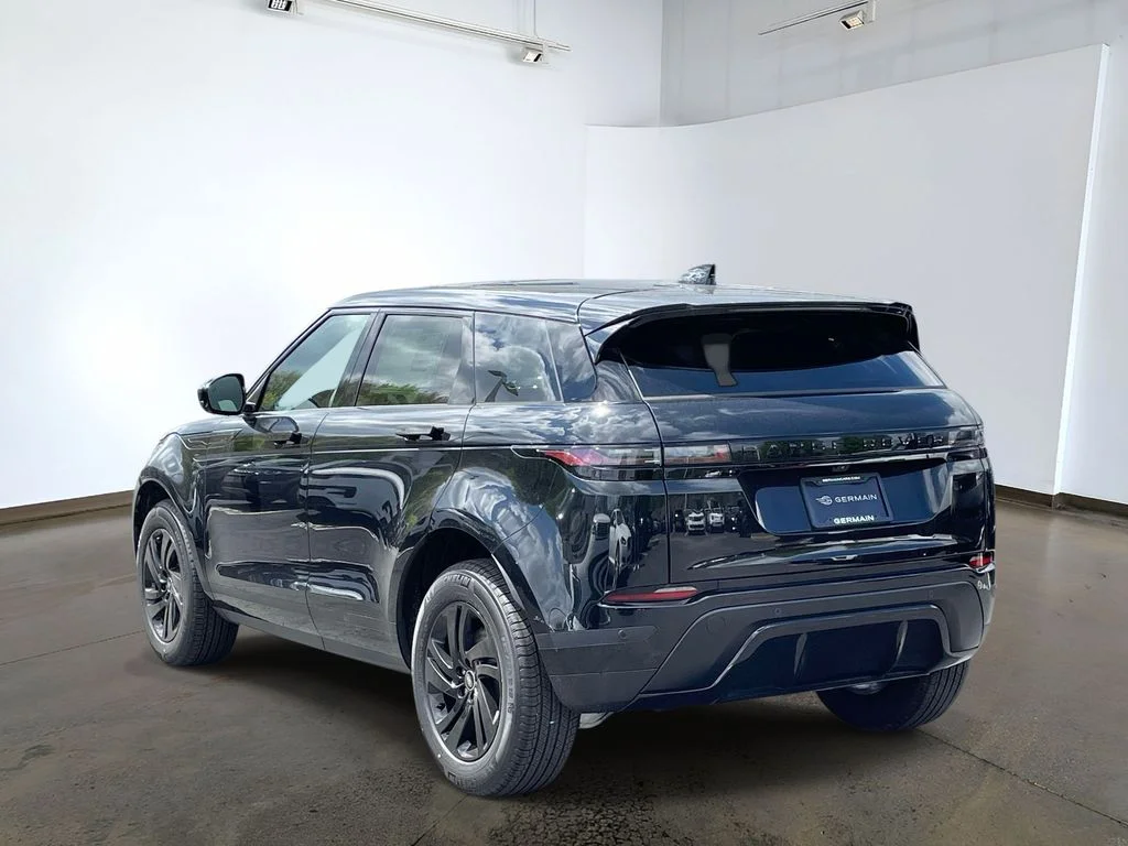 New 2026 Santorini Black Land Rover S image 6