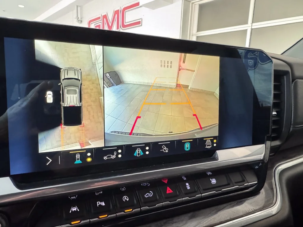2023 Chevrolet Silverado 1500 LTZ - Photo 22